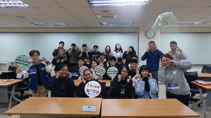 參加其他國際學生交流互動,分享文化體驗,拓展國際視野與友誼。